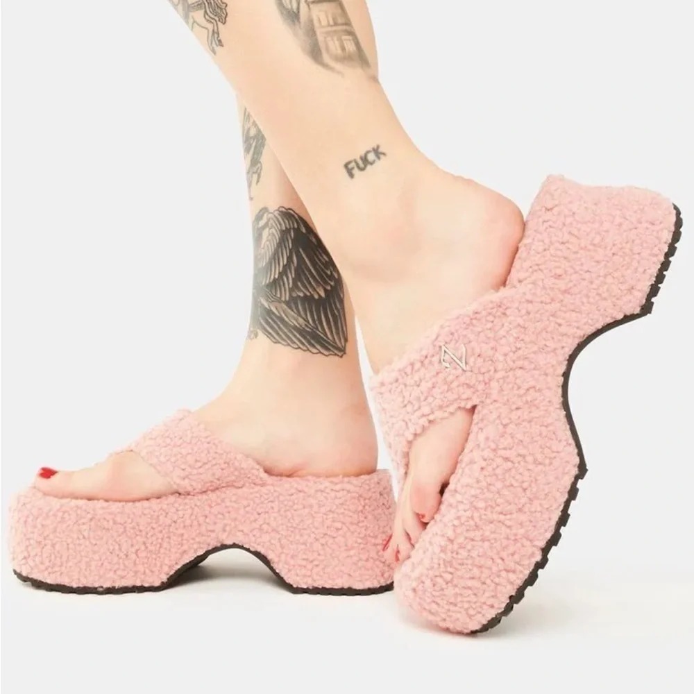 ZEMETA Platform pink motor thong sandal flip flop size 10 women’s new w/out box